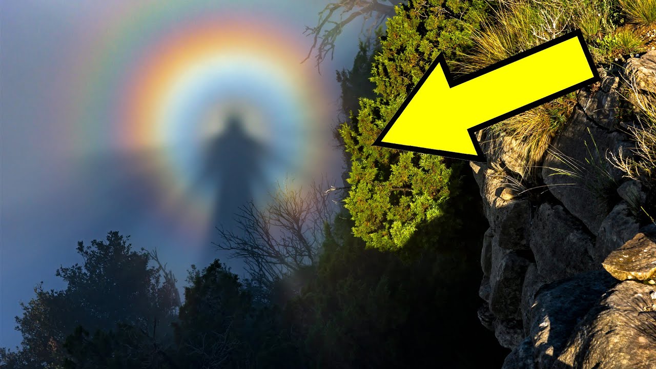 天空中出现巨大人影，看起来好像幽灵，游客登山遇到怪异现象