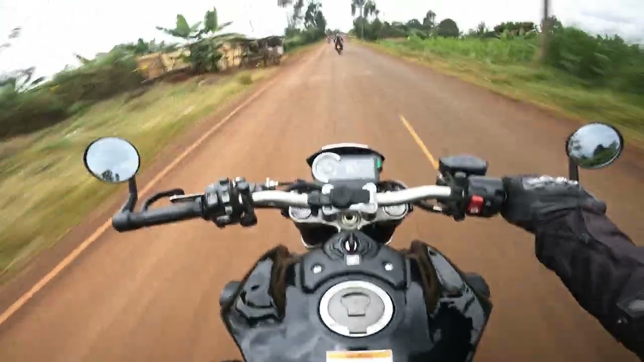 CB1000R Follows an MT-09 Through Tiny Villages in Kiambu | Chill Ride [4K]