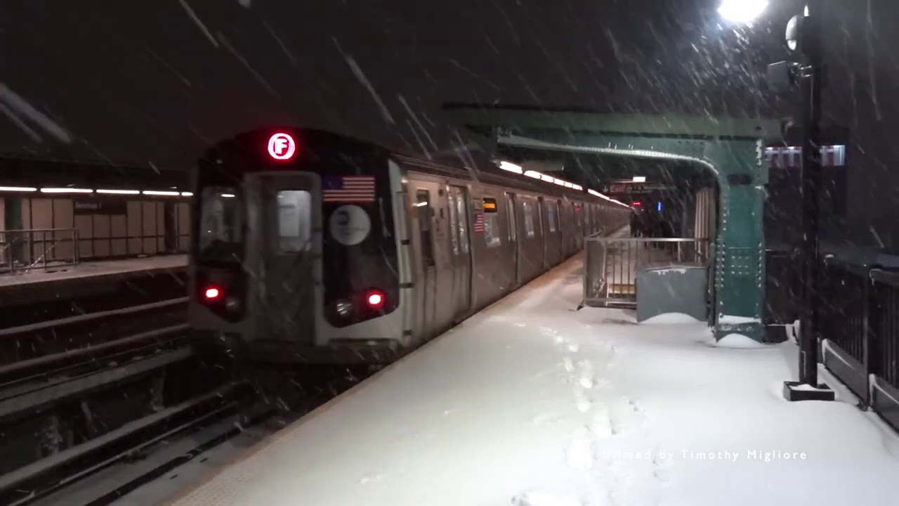 The Subway in Brooklyn, NY in a massive SNOWSTORM:  Does Your Metro System Handle Snow Well?