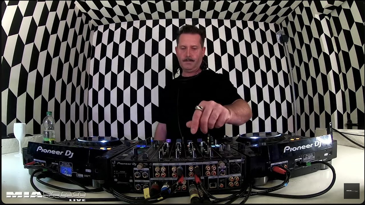 Damon Jee - MIA MAO live - 13.10.23