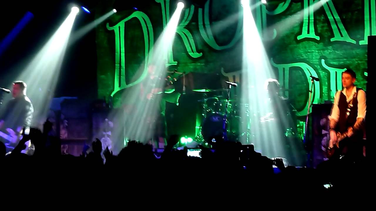 DROPKICK MURPHYS ... Dedicate Fields Of Athenry To Celtic F.C, ... Barrowland Glasgow