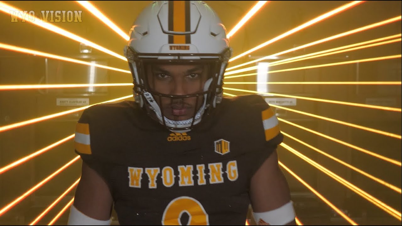 Wyoming Football: Tyler Hall