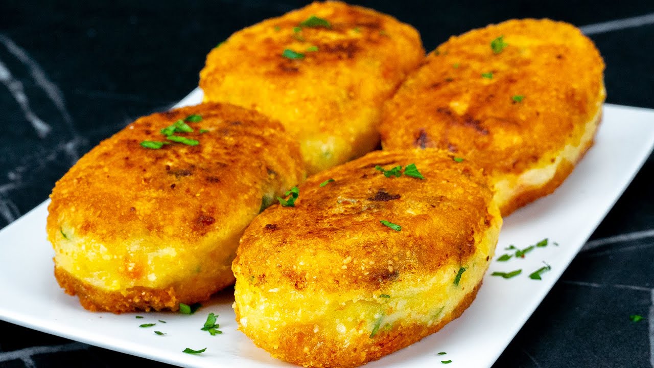 Daca ai 2 oua si cartofi, gateste aperitivul chiar azi! Imi vei multumi!