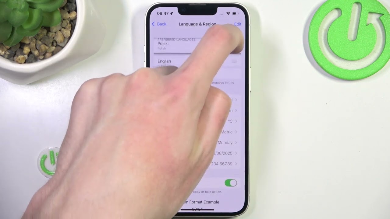 How to Change Language on iPhone 16e