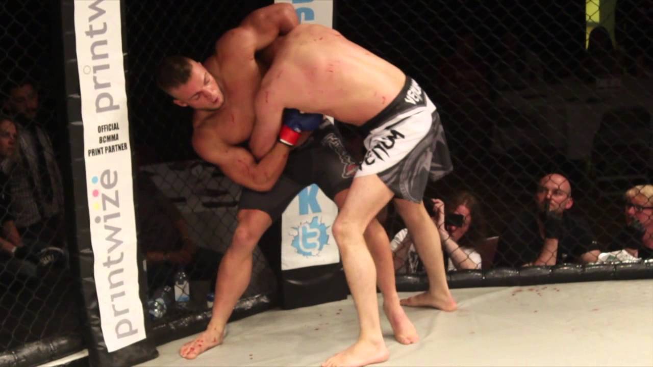 BCMMA#7 01.06.14 Afzal Kahn Vs. Igor Alves - Amateur Welterweight MMA Contest
