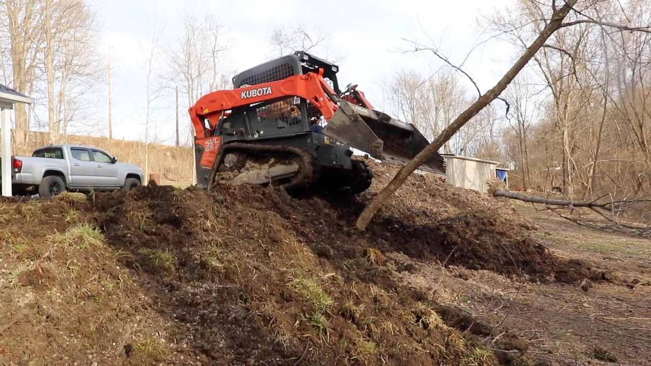 moving a 100 ton of dirt in a hour kubota svl65