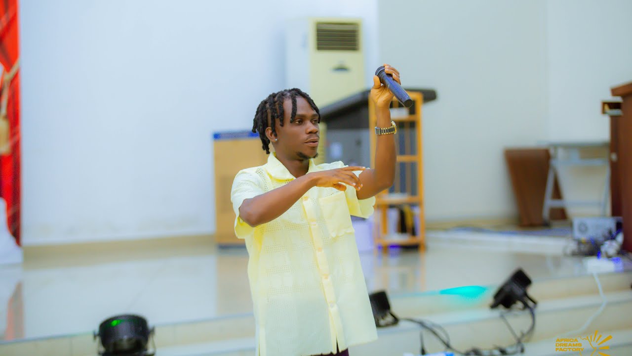 Maphya performs at Kwame Nkrumah University Of Science and Technology (KNUST)