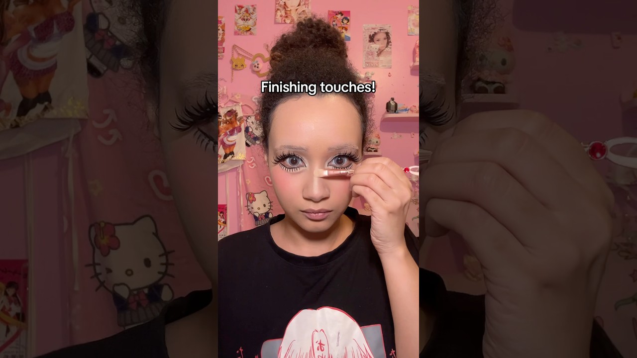 Trying Chinese Gyaru Makeup! 