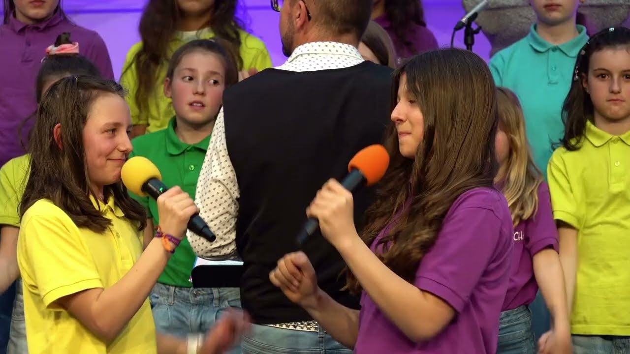 Minichor Bruneck- Lass es Liebe sein (dt. Cover von Viva la Vida von Coldplay)