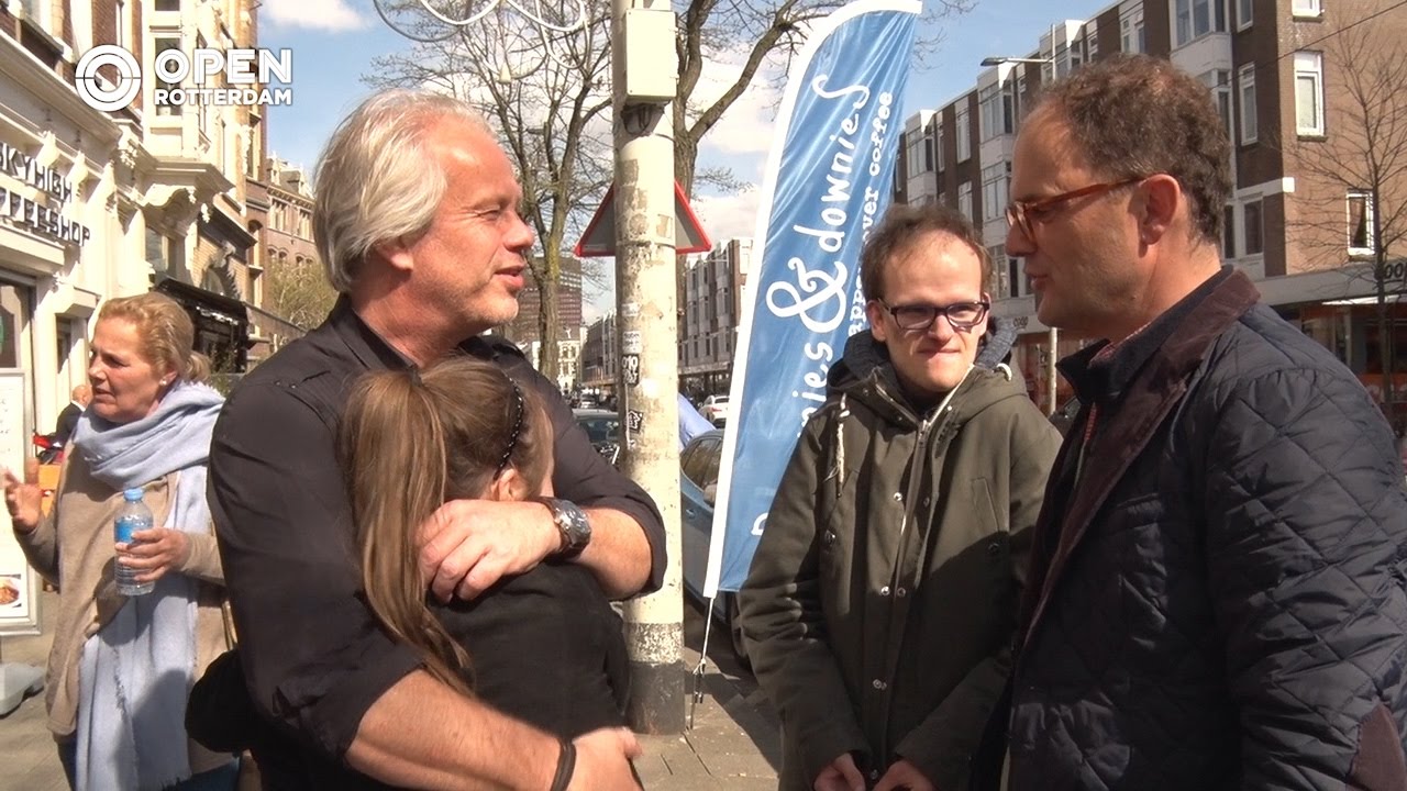 010nu - Lunchroom Brownies & Downies feestelijk geopend