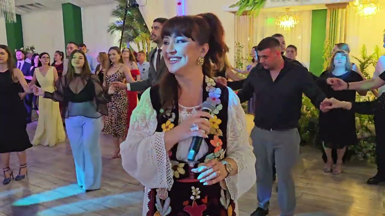 Ionela Anghel Popa - Nuntă Andeea și Radu -❗️ Ș- am zis verde măr Domnesc-Cover ❗️