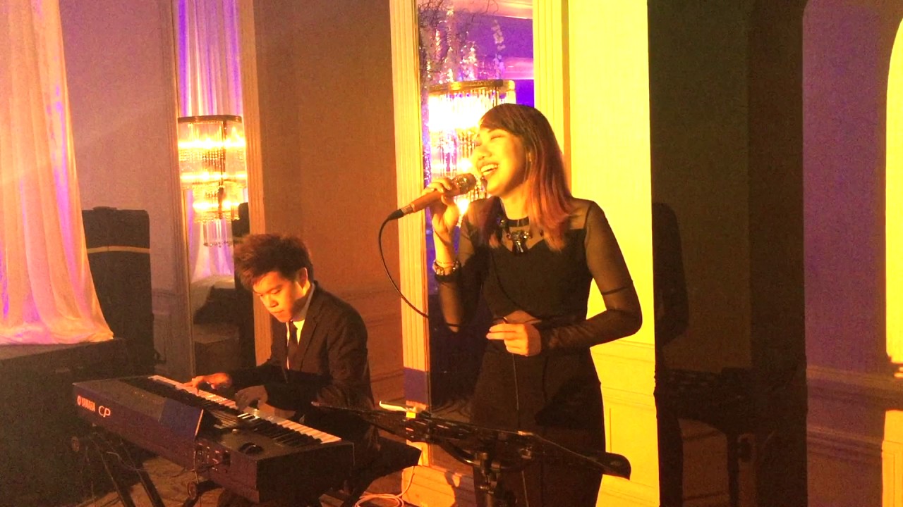 Sparkle Live Music - Peizhen sings Can You Feel The Love Tonight / Can't Help Falling In Love
