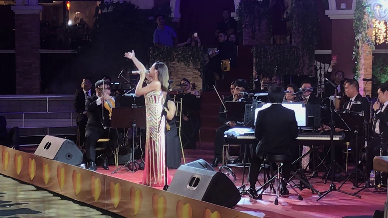Morissette - On The Wings Of Love / Venice Grand Canal Mall Feb.14, 2019