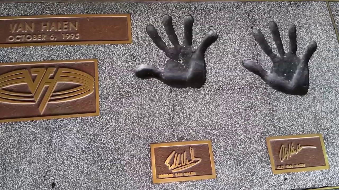 Exploring the Famous Hollywood Rockwalk at Guitar Center!