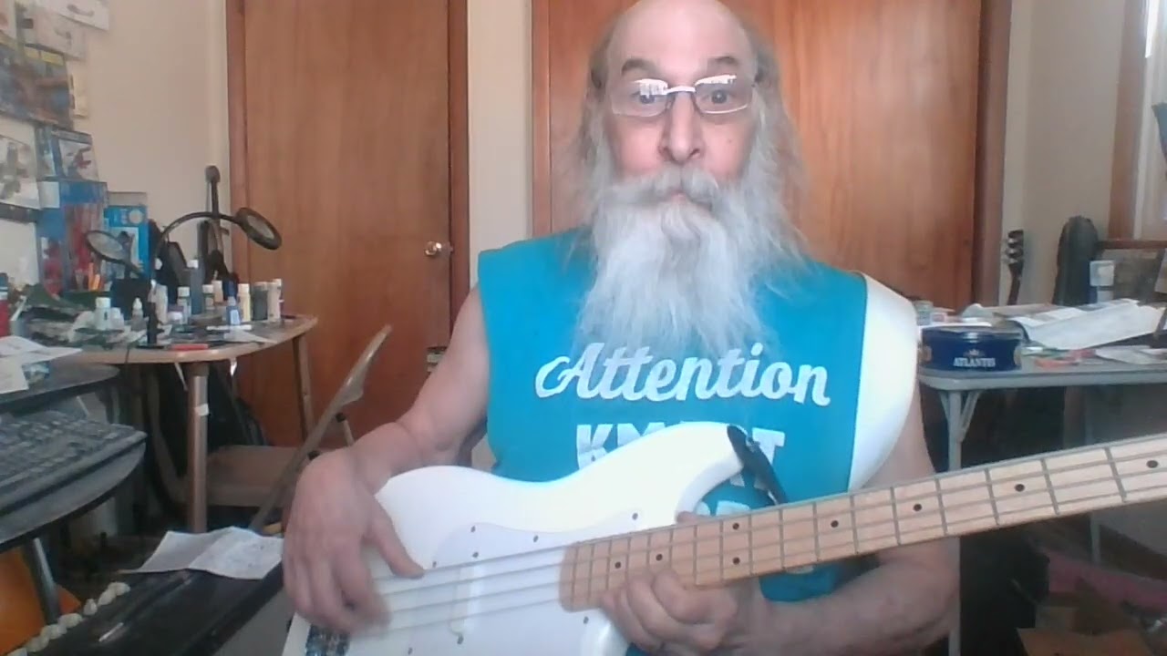 BEST $240 I EVER SPENT = FUN WITH MY FENDER SQUIRE BRONCO BASS.