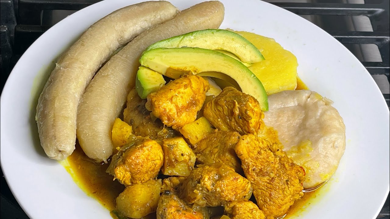 How To Make Jamaican Style Curry Chicken|THE RAINA’S KITCHEN