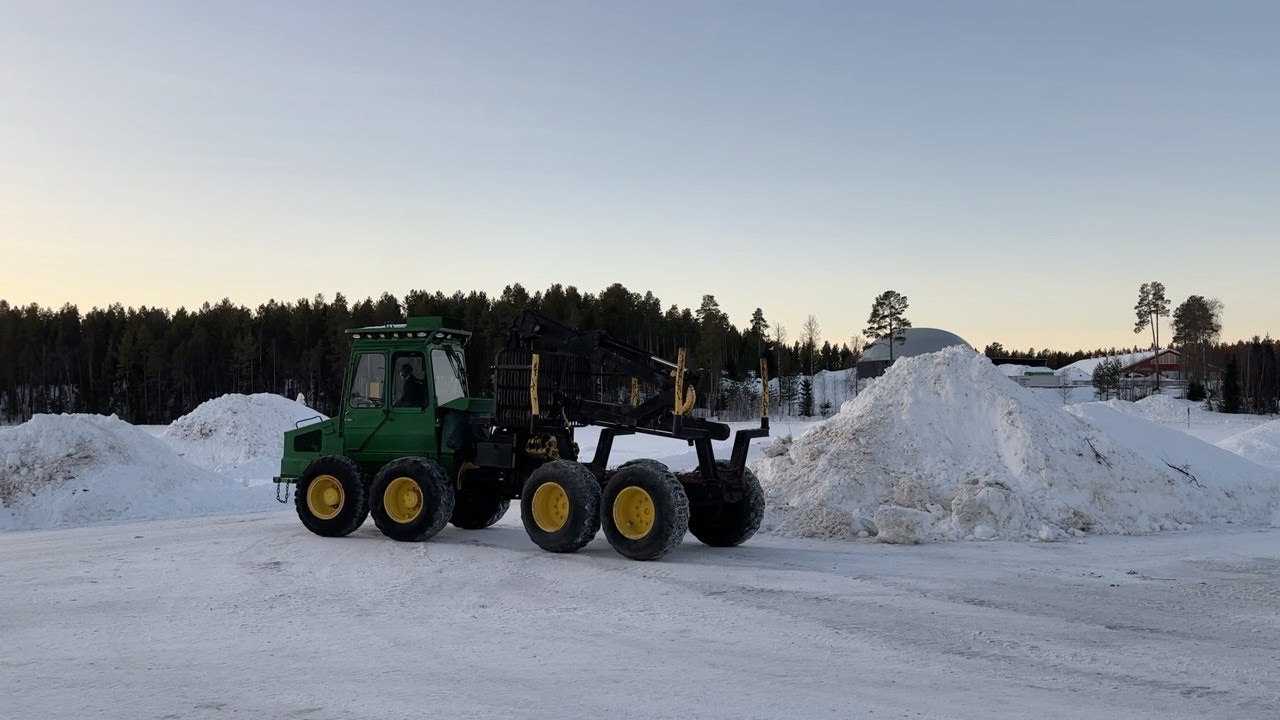 Köp Skotare Ösa 250 med minispakar på Klaravik