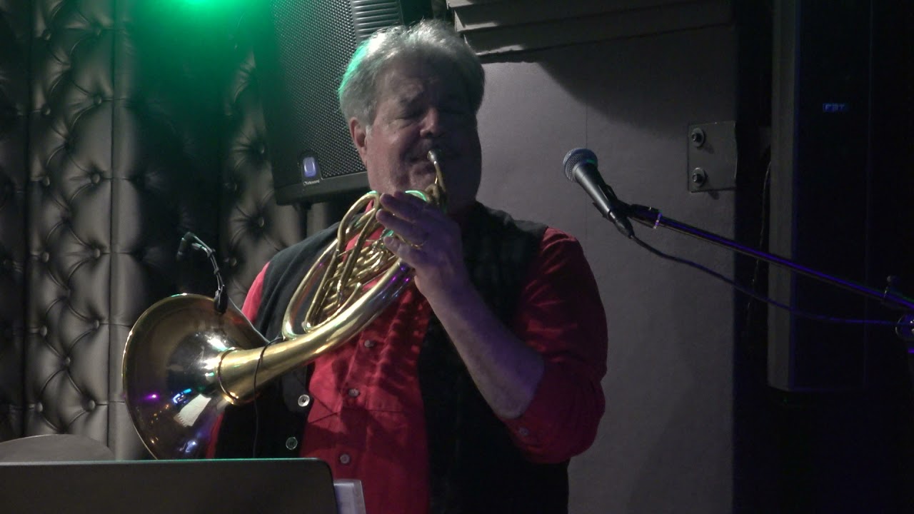 2021. 26 Novembro. Eric Terwilliger e a sua banda. Smooth jazz