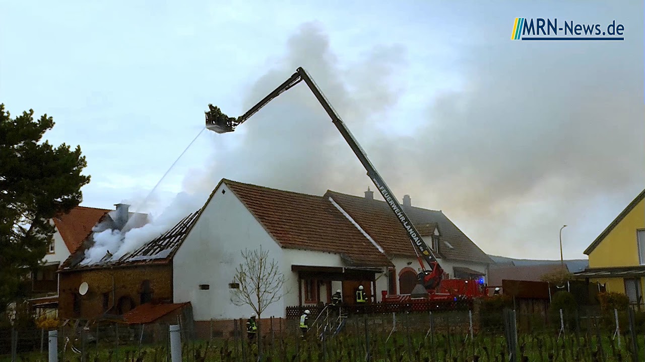 Landkreis Südliche Weinstraße Feuerwehr Brand Edesheim