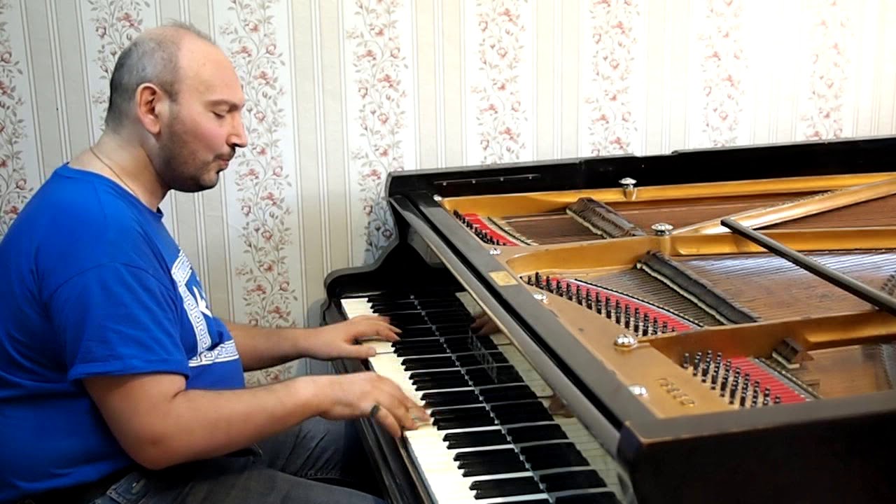 Bonnie Tyler - I Need a Hero - piano cover by Dionis Kharlampidi