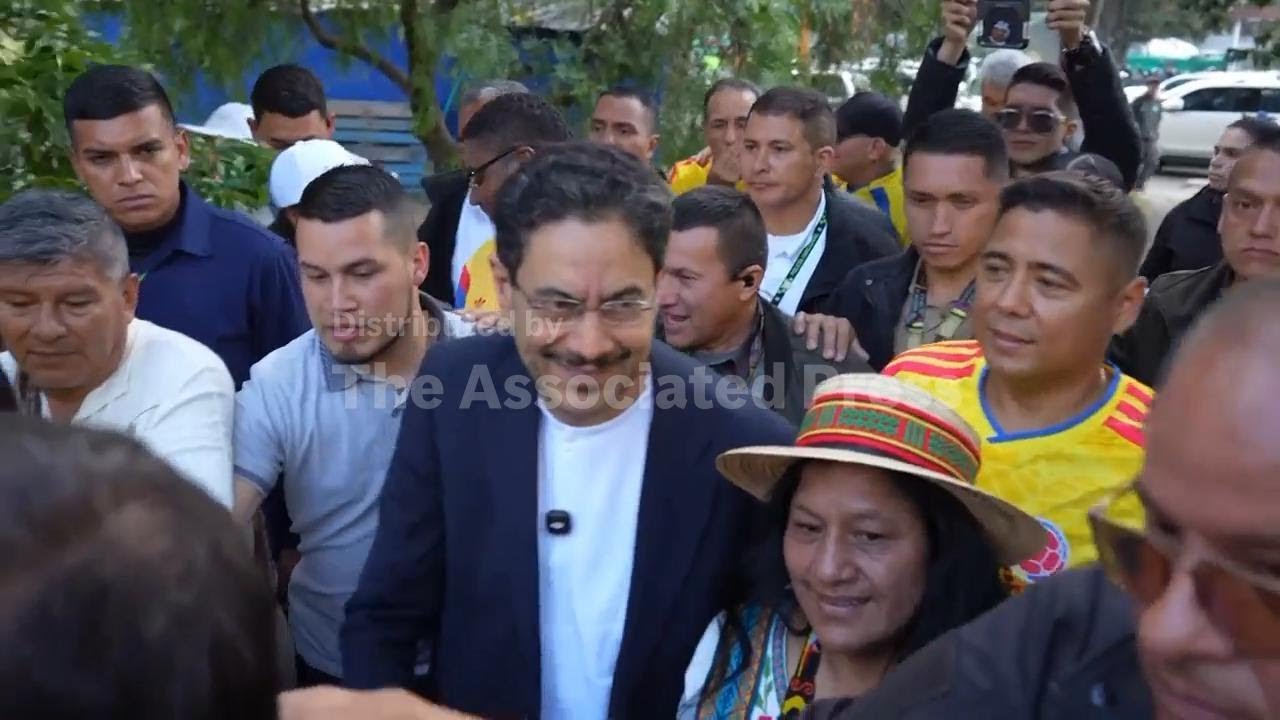 Profile of Colombian presidential candidate Iv&aacute;n Cepeda