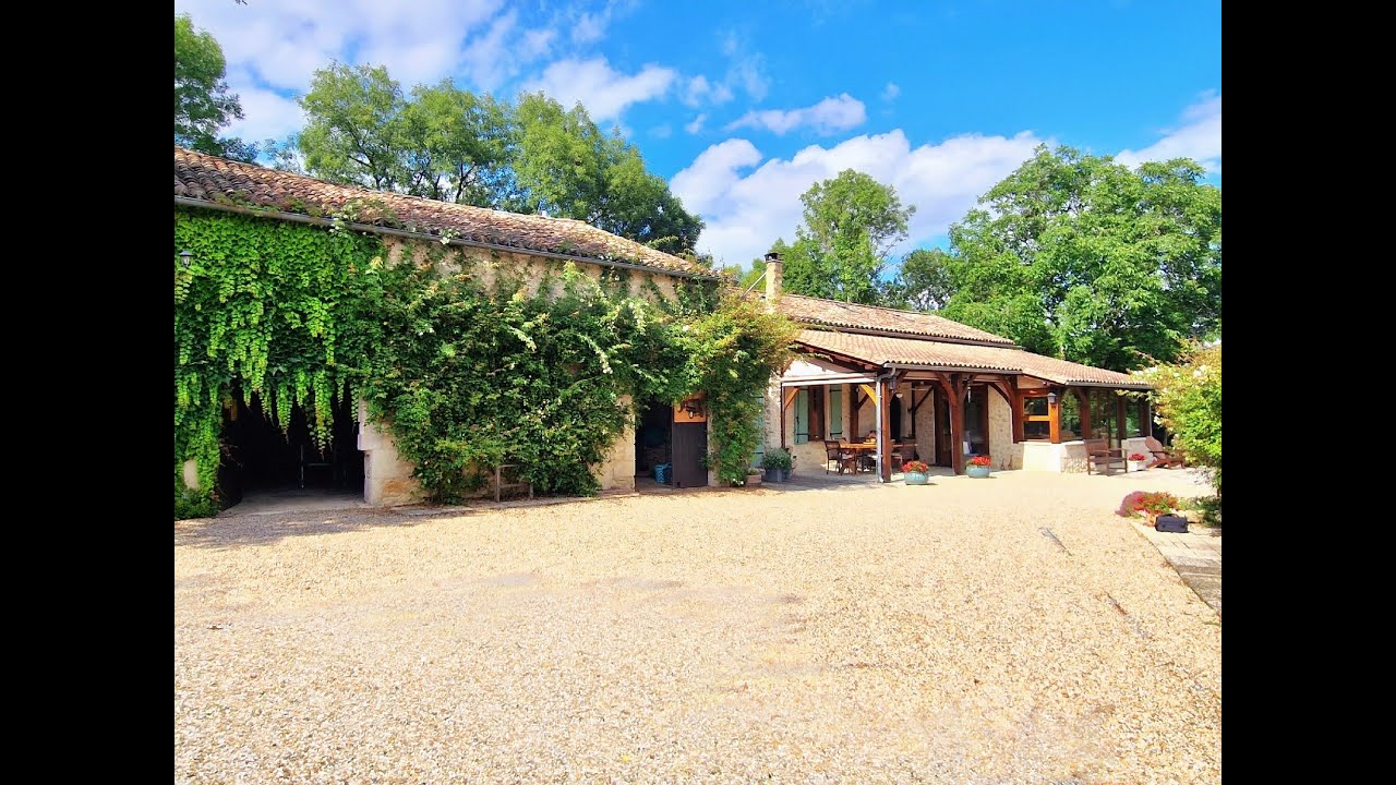 Charming stone house with guest cottage for sale in the Dordogne, France