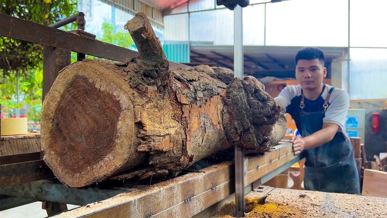 Mind-Blowing Woodworking Project from a 20-Year-Old Master | Crafting Furniture from Raw Tree Trunks