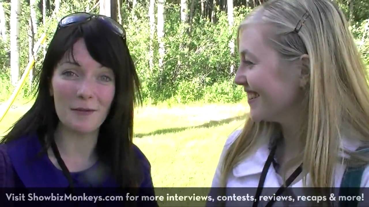 Canadian folk duo Dala (Sheila Carabine & Amanda Walther)