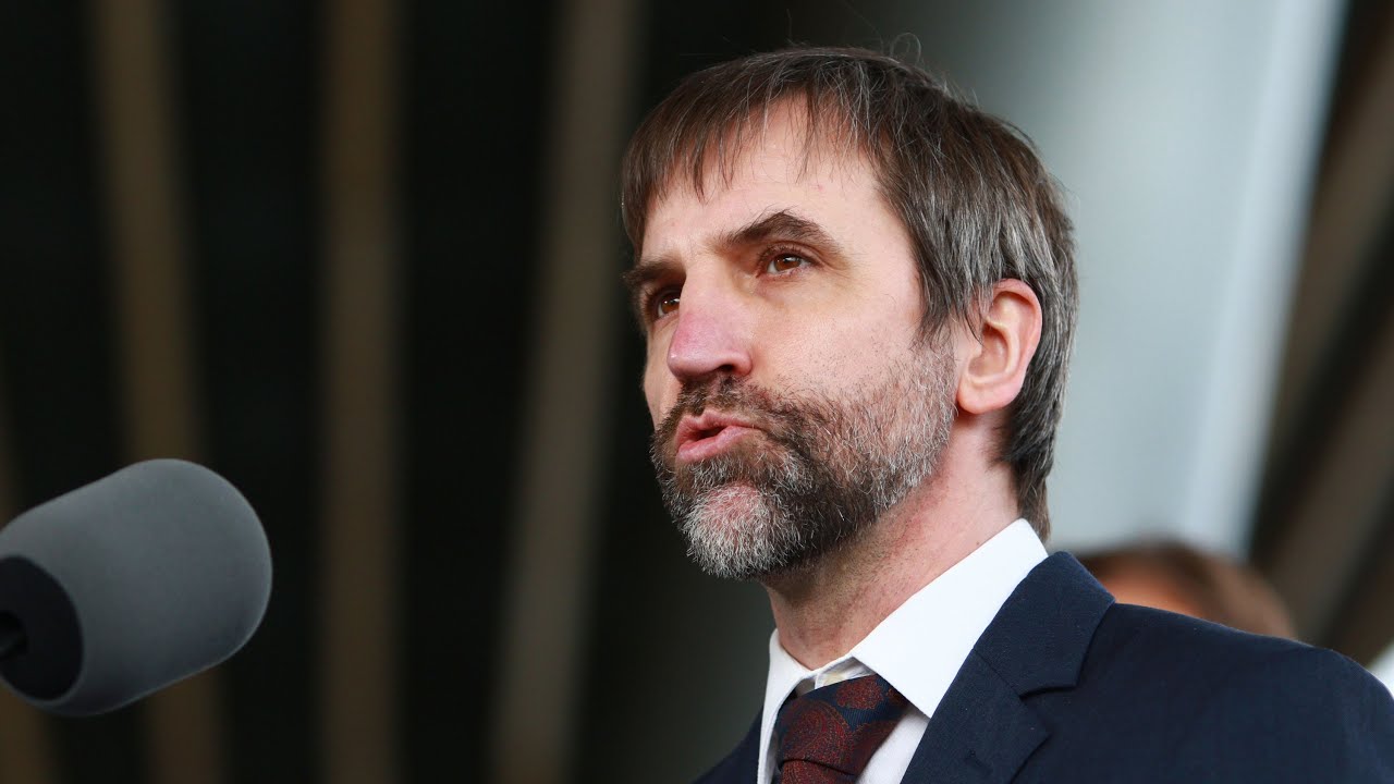 Canada worked with provinces, energy sector to design 'ambitious' new climate plan