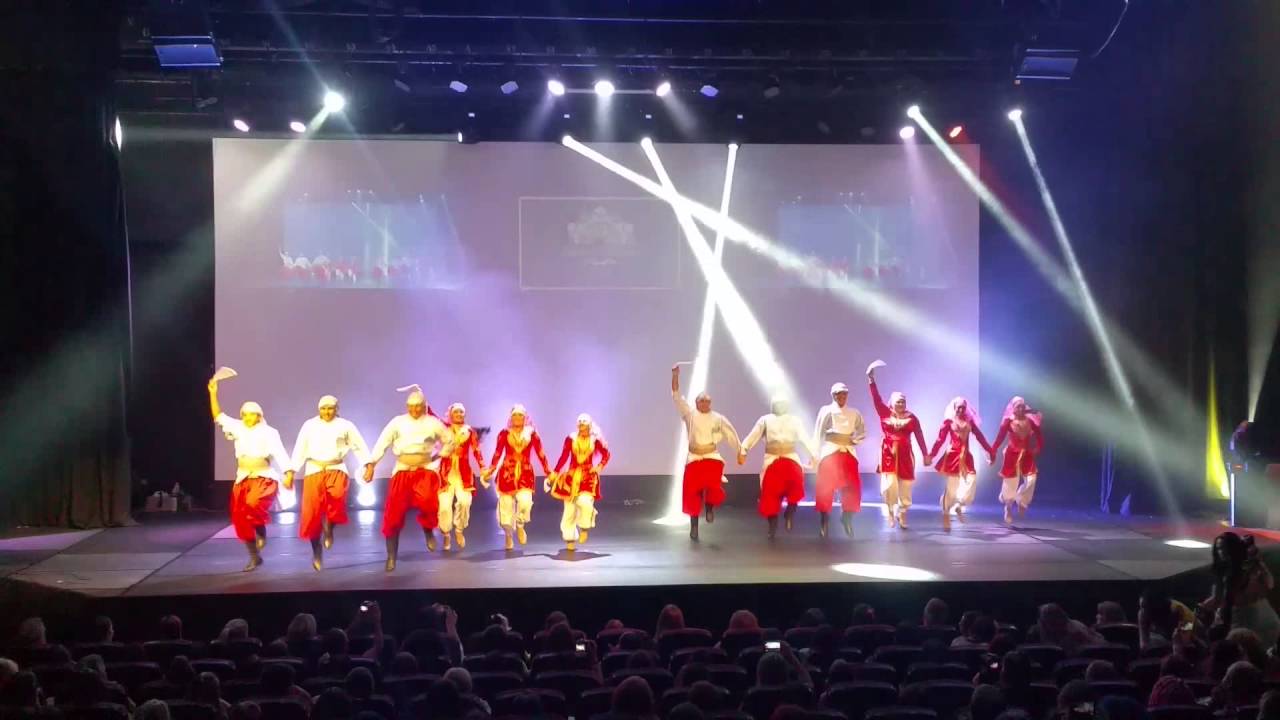 Cia El funoun AM Dabke  Palestino Mercado Persa 2016