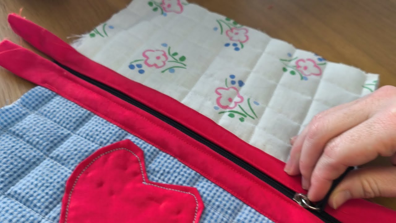 How to Sew a Simple Pouch (No Lining)