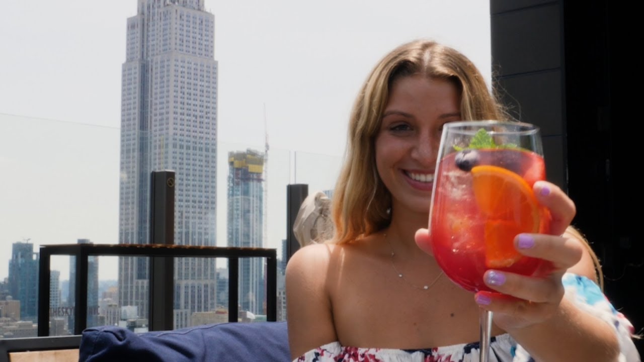 Mouthwatering appetizers are served at this luxury rooftop with views of the Empire State Building