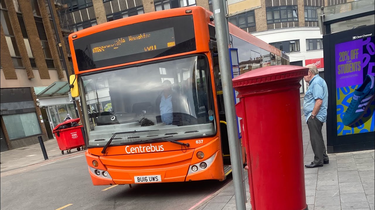 SQUEAKY!! Centrebus (South) Volvo B8RLE MCV Evolution 637 BU16 UWS on Route E