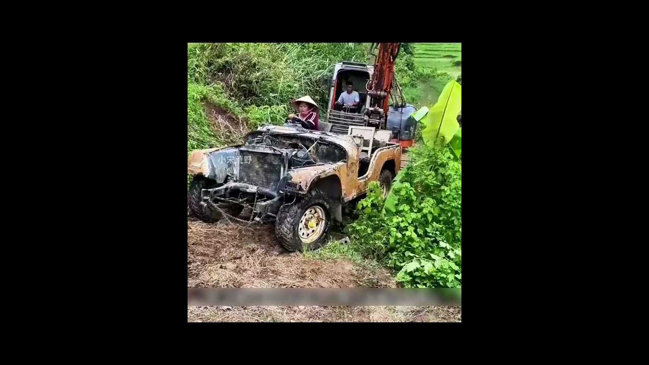 Она нашла брошенный внедорожник&hellip; а затем вернула его к жизни! 😱