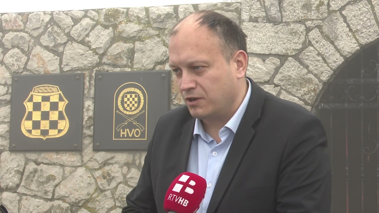 RTV HB | Travnik: Ponovno oskrnavljeno spomen obilježje na Pješčari
