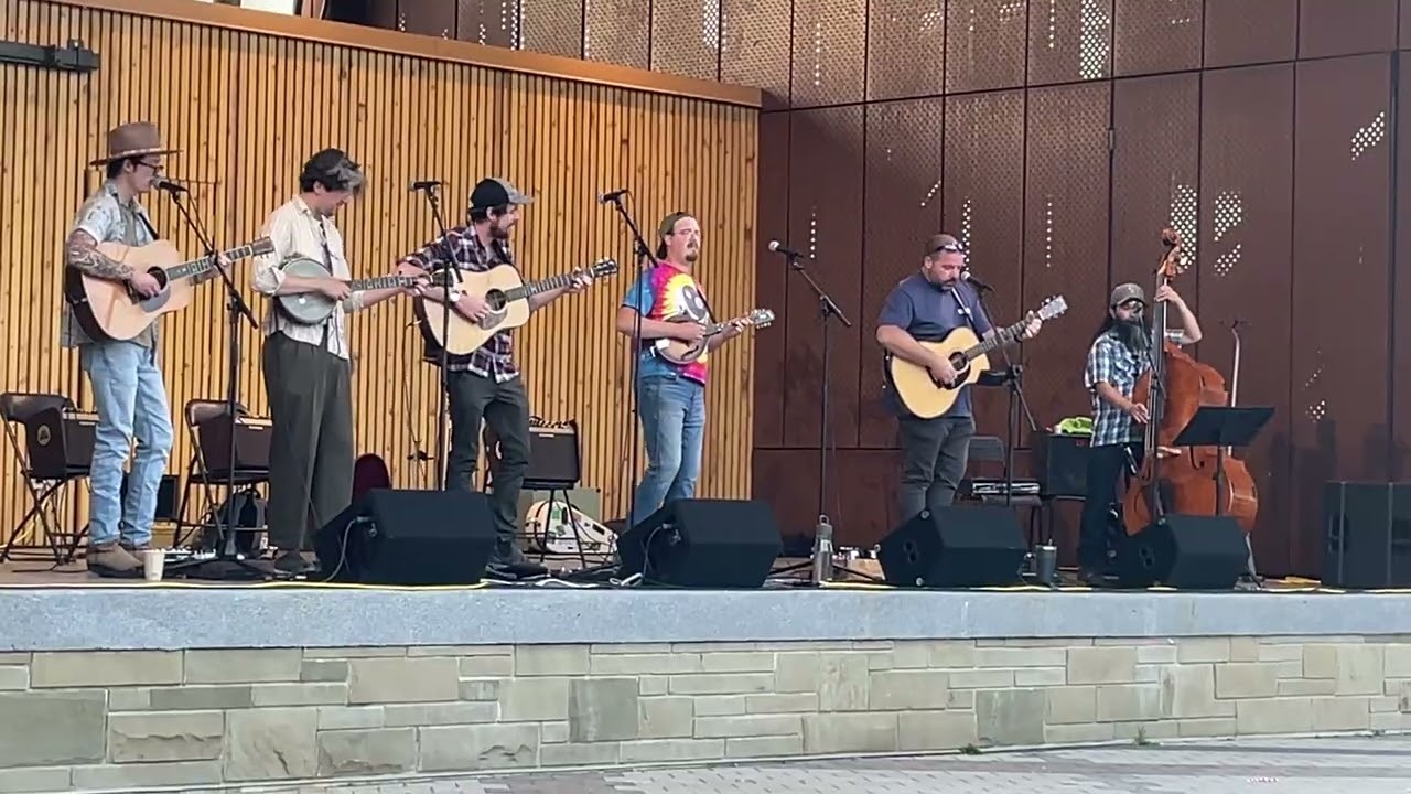 The Montgomery Street Band and special guests celebrate Jerry Garcia