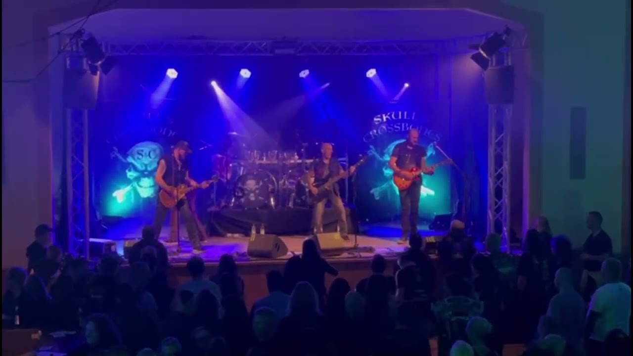 Skull and Crossbones Arya GasGäba 2022