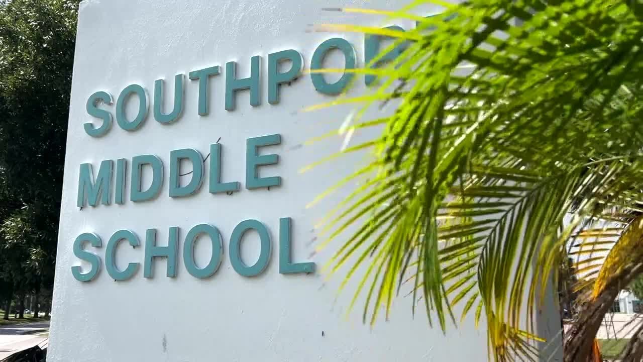 14-year-old arrested for online bomb threat to Southport Middle School