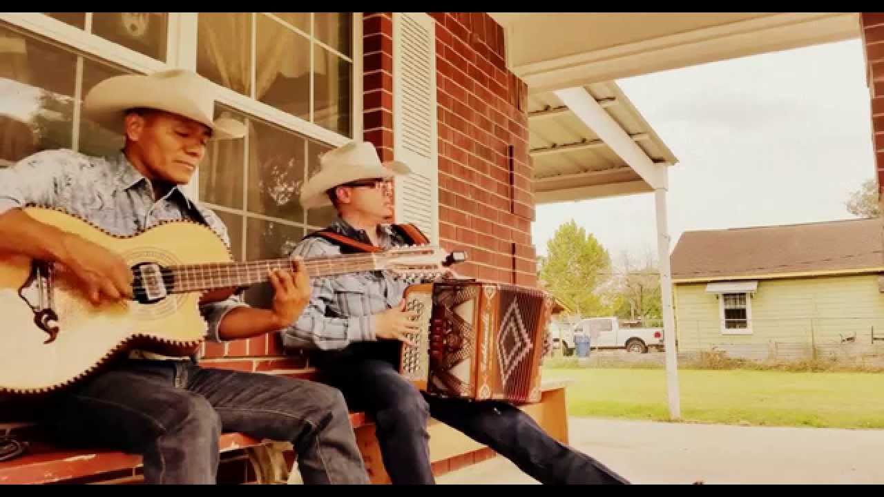 Dimas De Leon-Ricardo y Genaro-Fara Fara