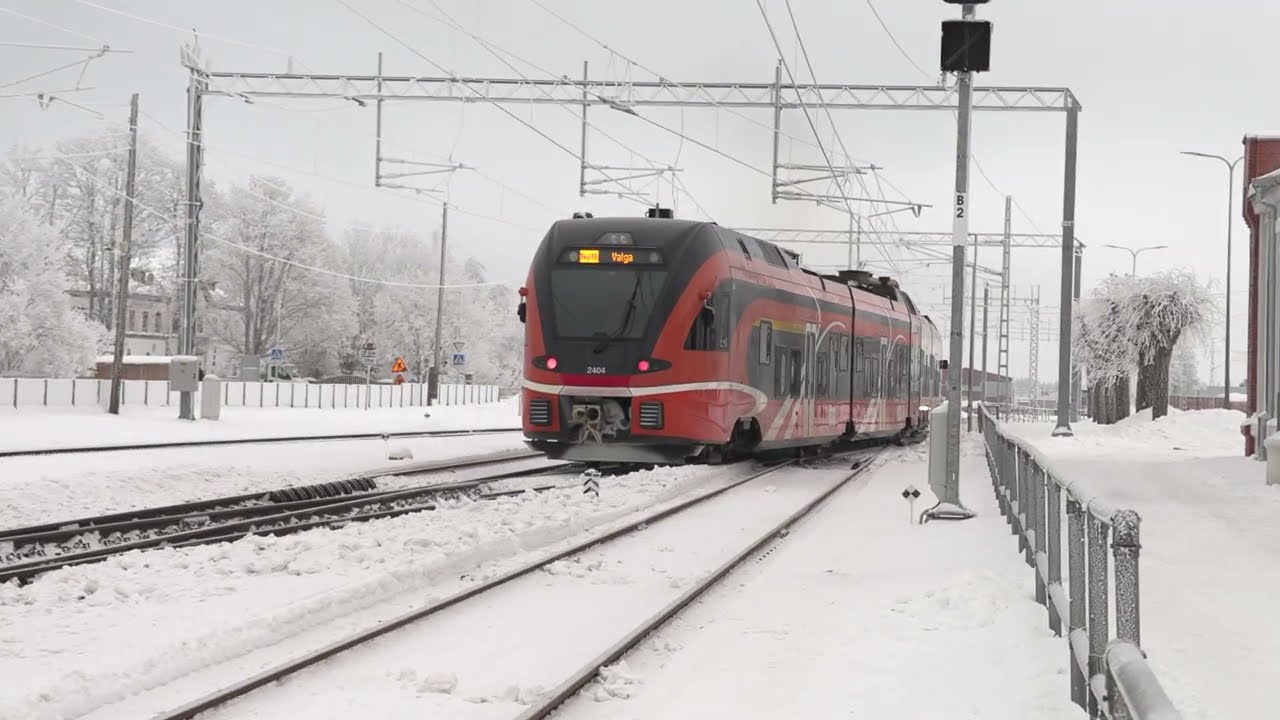 Штадлерский дизель-поезд 2404 в морозе на ст. Тапа / Stadler DMU 2404 at frozen Tapa station