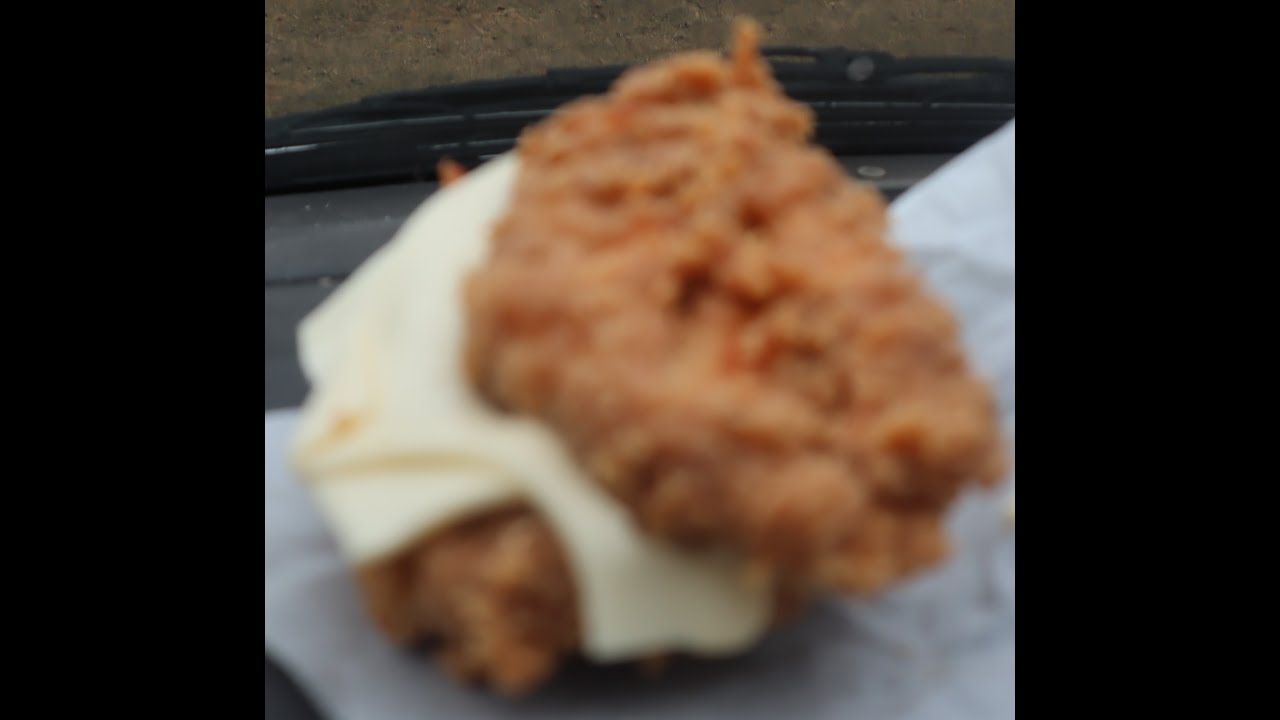 HAVING KFC DOUBLE DOWN SANDWICH/ RAIN SOUND ASMR