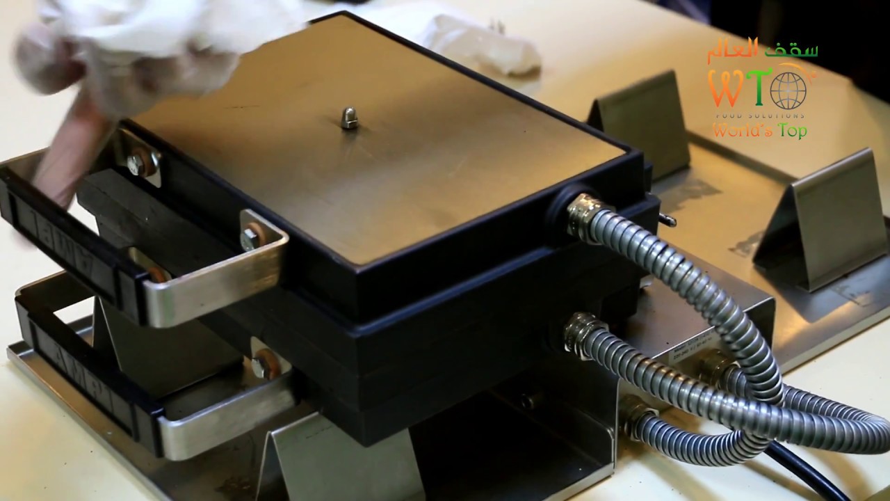 PROPER WAY TO CLEAN THE LIEGE WAFFLE MACHINE