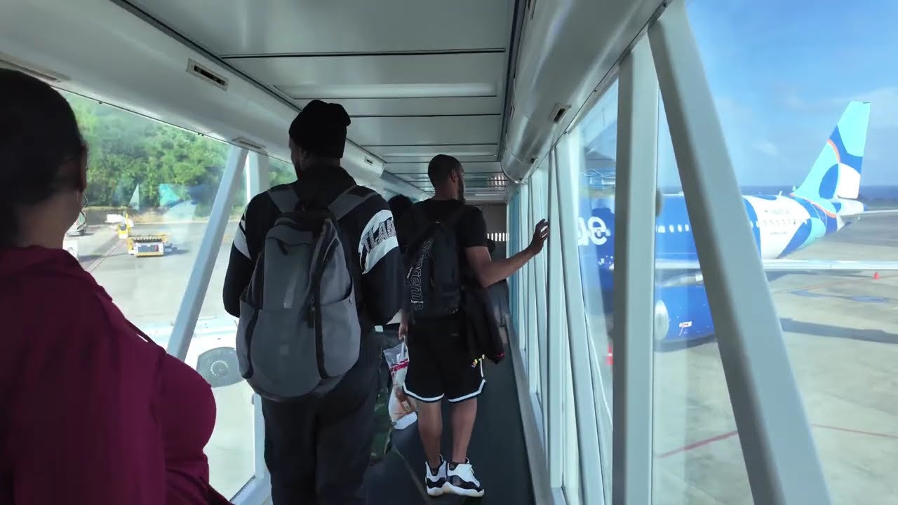 Leaving St. Vincent 🇻🇨 Airport Tour, Lounge & Departure Experience