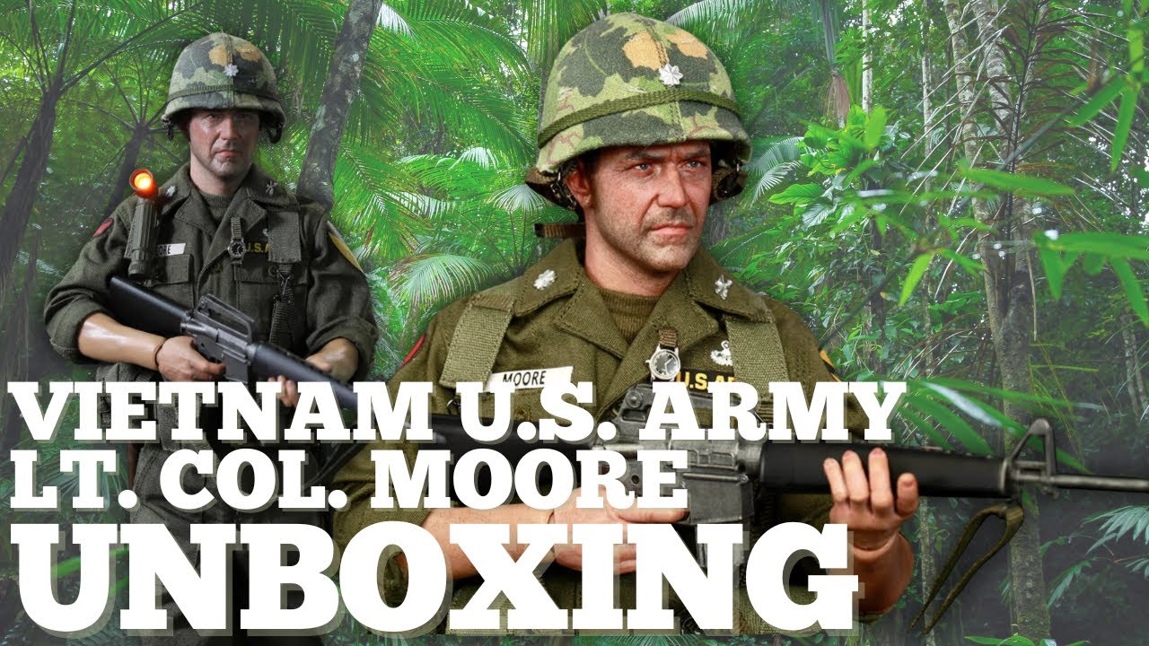 Unboxing the 1/6 scale DID Vietnam U.S. Army Lt. Col. Moore action figure