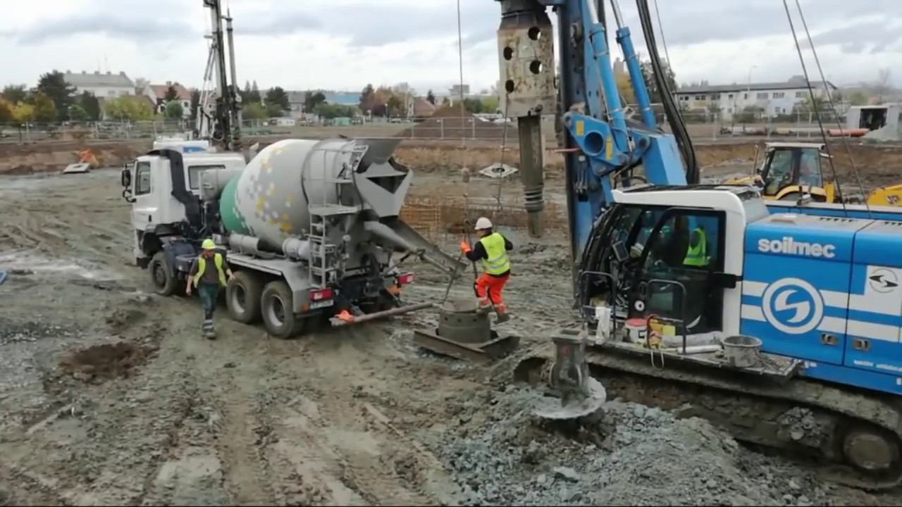 Livestream - vrtání pilot v bahně