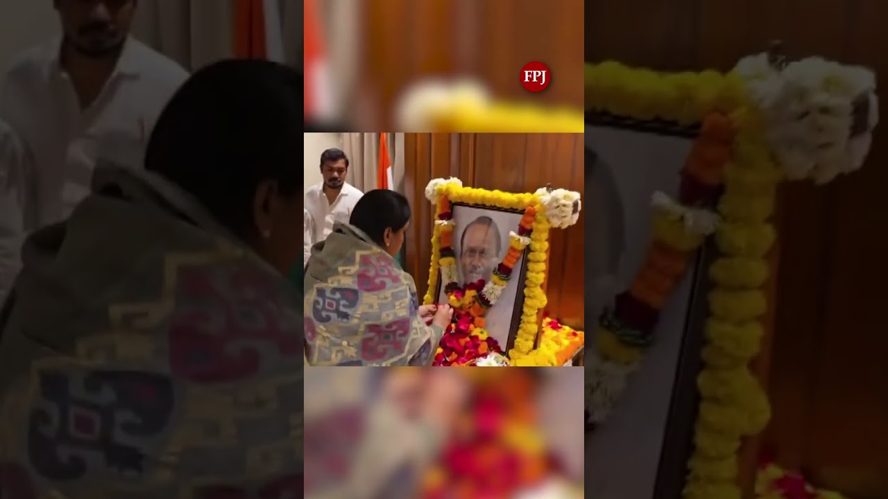 Sunetra Pawar Pays Tribute to Ajit Pawar Before Taking Oath as Maharashtra Deputy Chief Minister