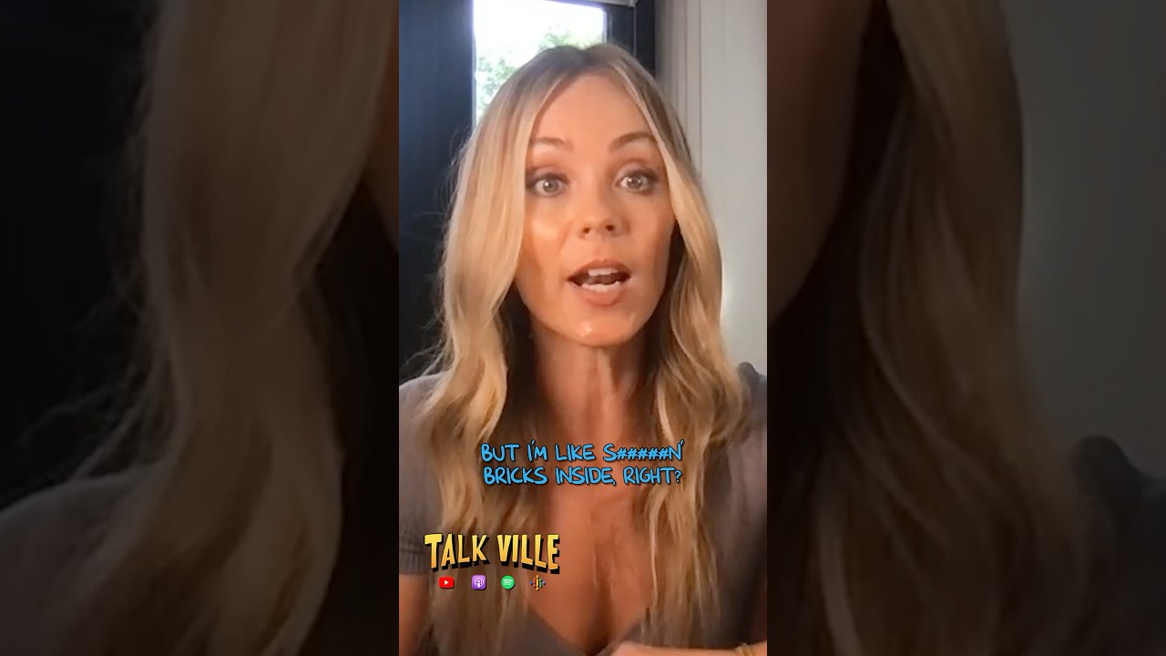 Laura gives her younger self advice. #Smallville #Season7 #Kara #LauraVandervoort #talkville