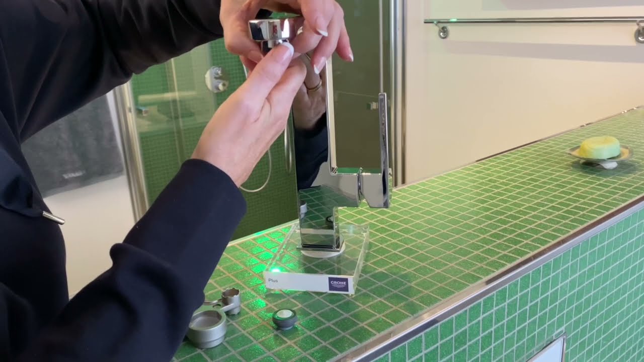 Die Montage des Preval Strahlreglers an der Grohe Plus Armatur