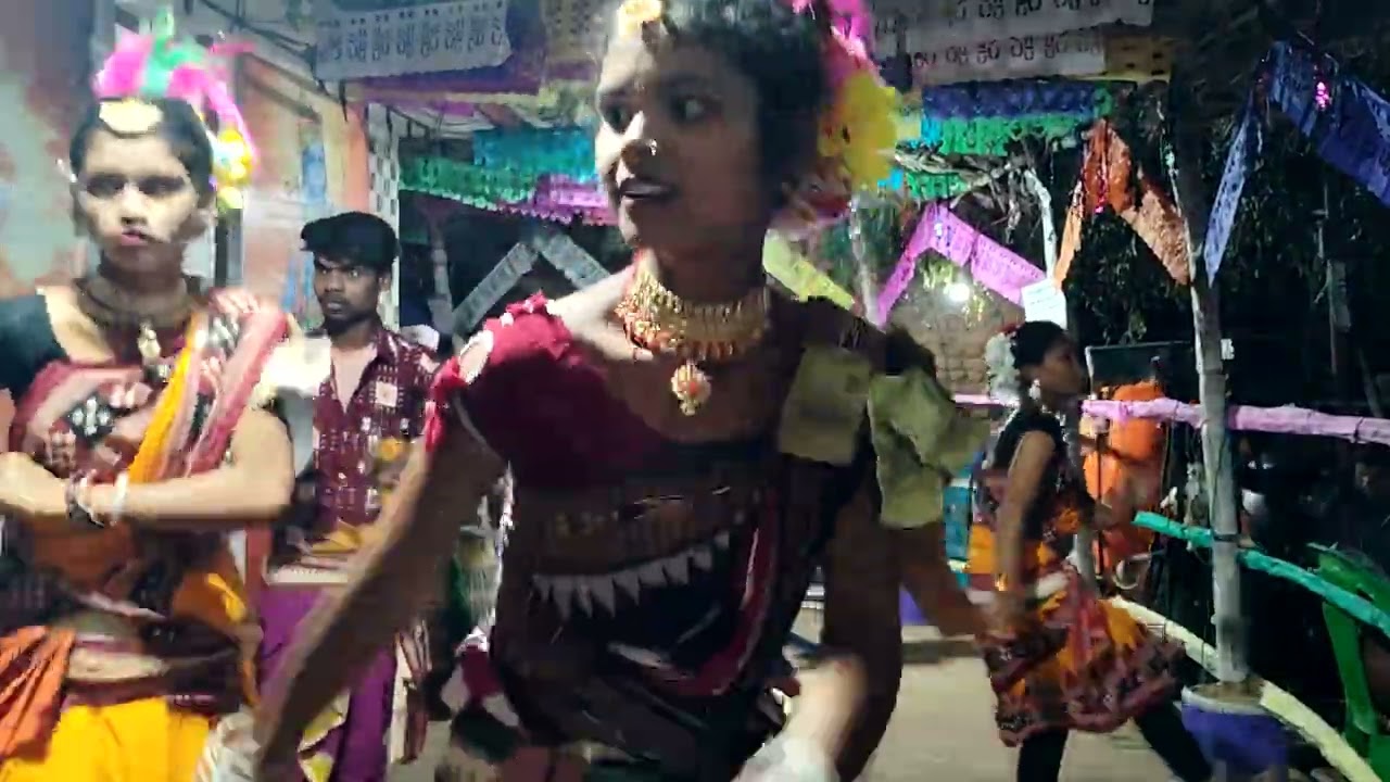  Muchbahal Ledis kirtan Party👌 ଆମର ଗାଁ ବୁଲେଇ ନେମି ତତେ ସୁରେ ଧମାକା ଗୁରୁ ଶ୍ରୀଧର ହେର୍ଣ୍ଣା  #abhicreation