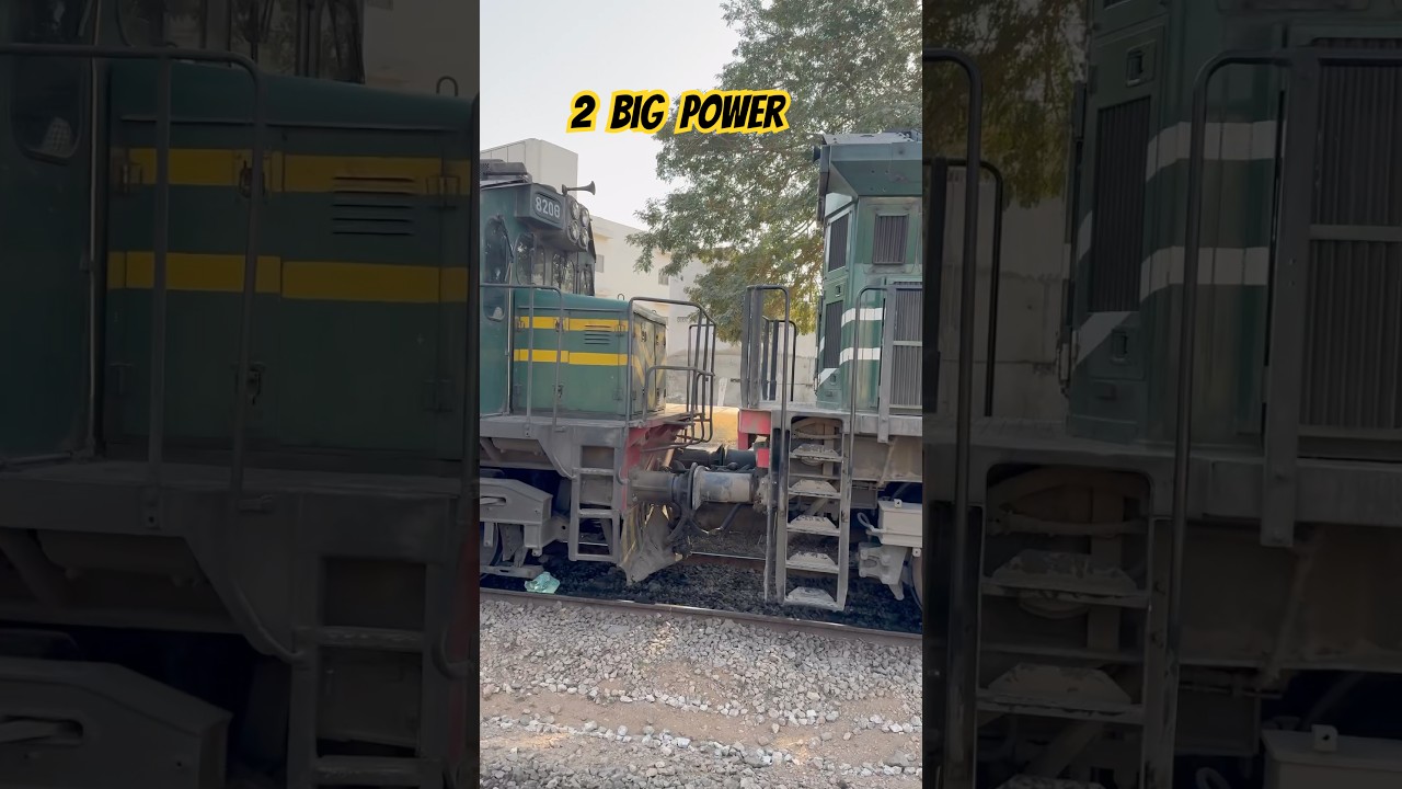 2 Big Locomotive 🚂  Pakistan Railway 🇵🇰